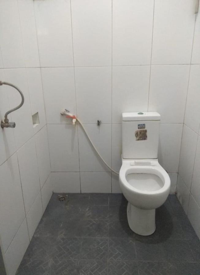 Hotel Maya Tegal  Buitenkant foto